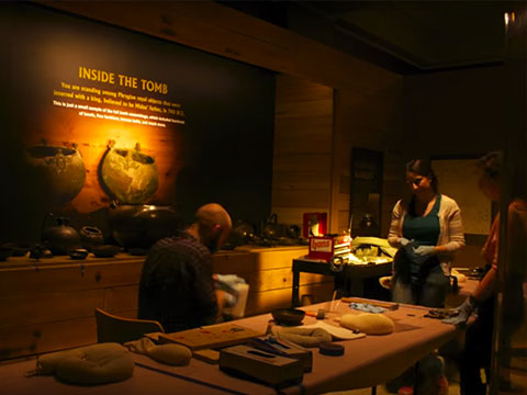 The Golden Age of King Midas | Gallery Installation Time Lapse thumbnail.