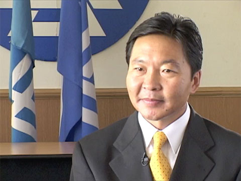 Mongolia, Gonchigdorj Interview: Part 2 of 2 (with B-roll) (2000/08/22) thumbnail.